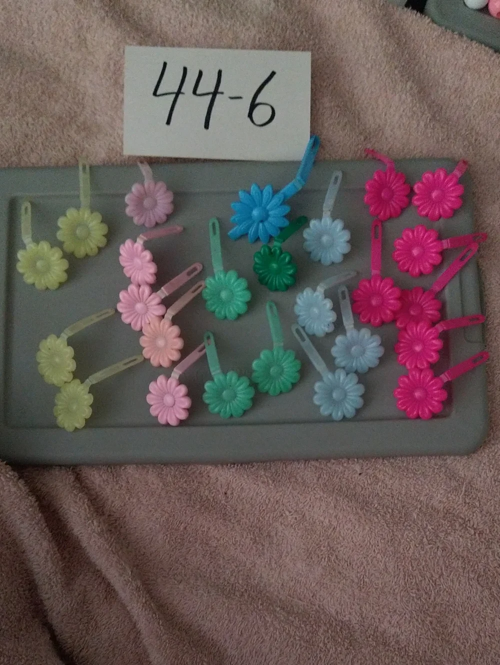 Kids Floral Snap Hair Clips - Multicolor Daisy Accessories